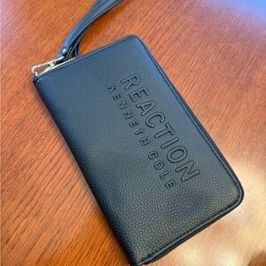 Kenneth Cole Reaction Black Textured Wristlet
